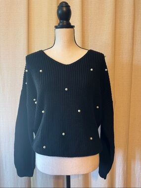 Francesca's Collections Black Pearl-Accent V-Neck Sweater